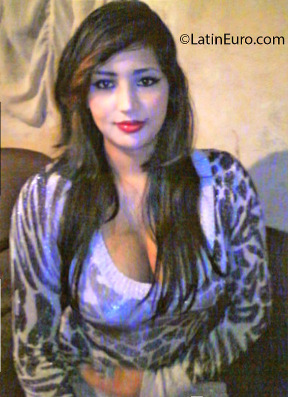 Date this sensual Honduras girl Angelica from Tegucigalpa HN1971