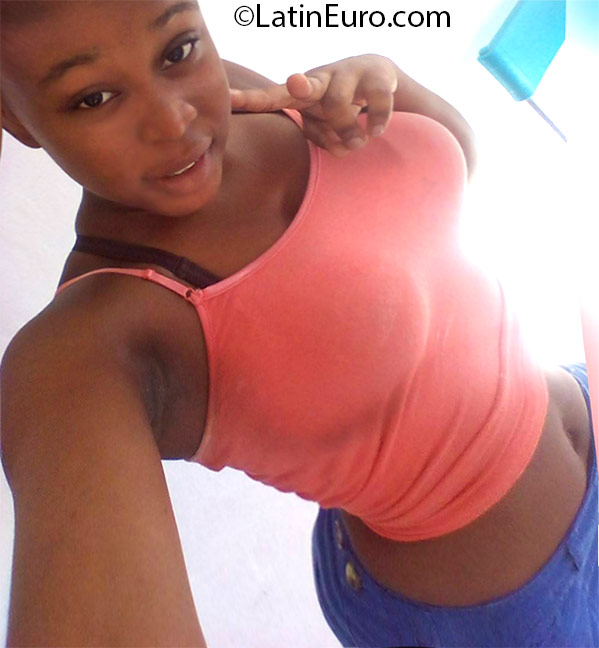Date this stunning Jamaica girl Paige from montego bay JM2259