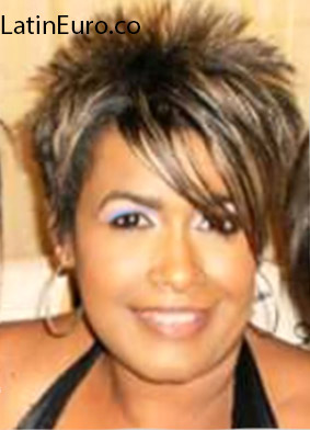 Date this good-looking Venezuela girl Siena from Caracas VE654