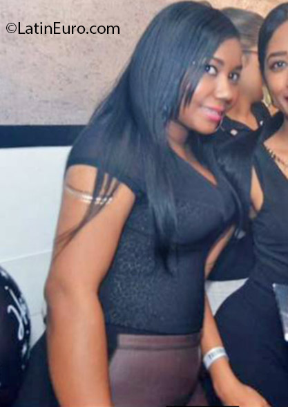 Date this tall Dominican Republic girl Narda Torres from Santiago DO24976