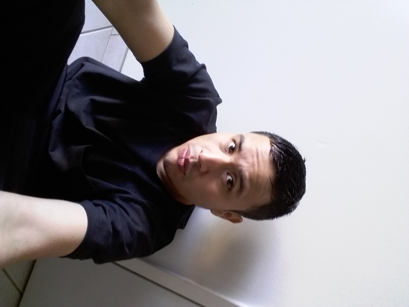 Date this delightful United States man Alex from Oceanside US17106
