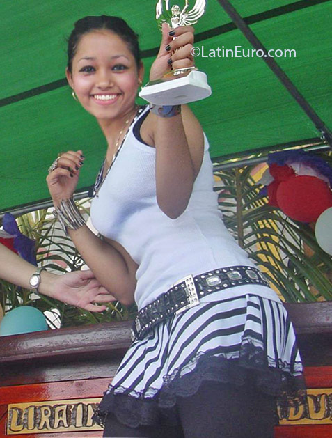 Date this stunning Honduras girl Glendie from San Pedro Sula HN2055