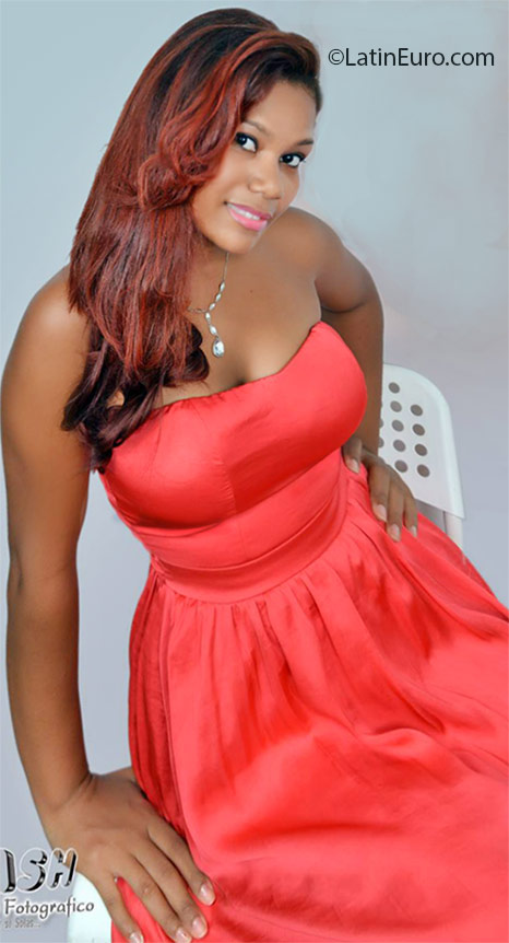 Date this georgeous Dominican Republic girl Lara from San Cristobal DO25164