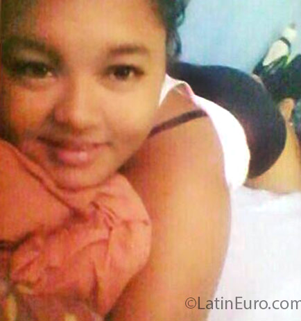 Date this voluptuous Honduras girl Diana from Tegucigalpa HN2070