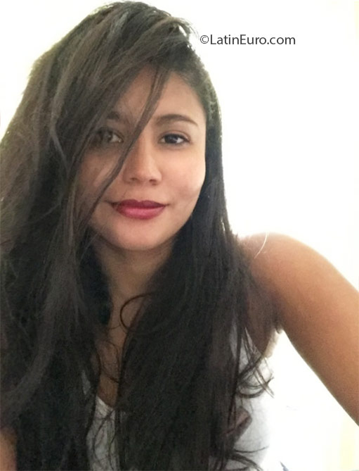 Date this lovely Brazil girl Priscila from Sao Luis BR9623
