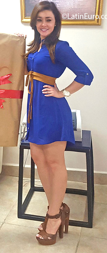 Date this sensual Honduras girl Elisbeth from San Pedro Sula HN2087
