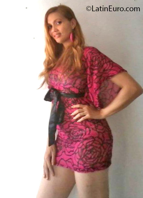 Date this beautiful Dominican Republic girl Ivette from Santo Domingo DO25416