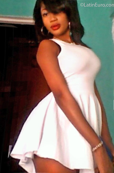 Date this hot Jamaica girl Unique from Kingston JM2299