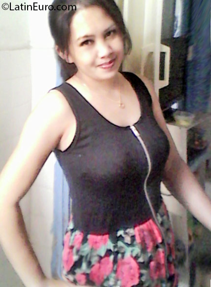 Date this sensual Hong Kong girl Bevlyn from Hong Kong HK15