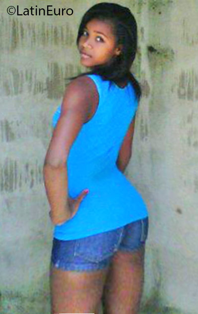 Date this good-looking Dominican Republic girl Ruth from San Cristobal DO25712