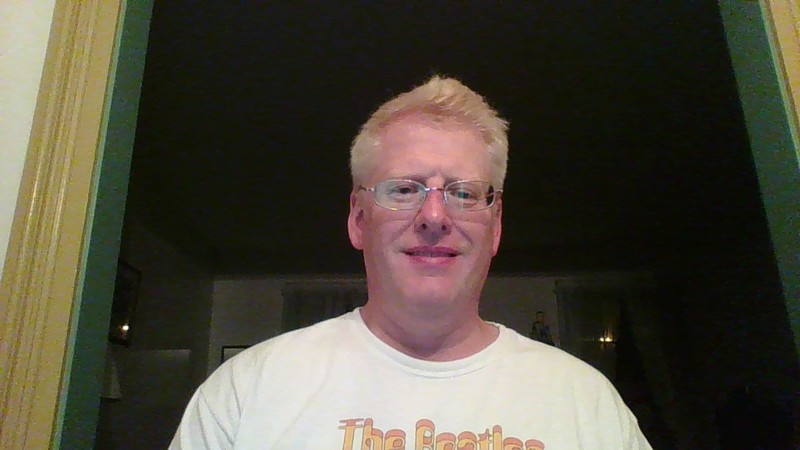Date this nice looking United States man Buzz from Willoughby US17333