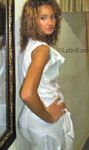 young Dominican Republic girl Esthefanie from Santo Domingo DO25730