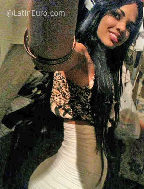 Date this beautiful Dominican Republic girl Jenairi from Sabana Grande De Boya DO25943
