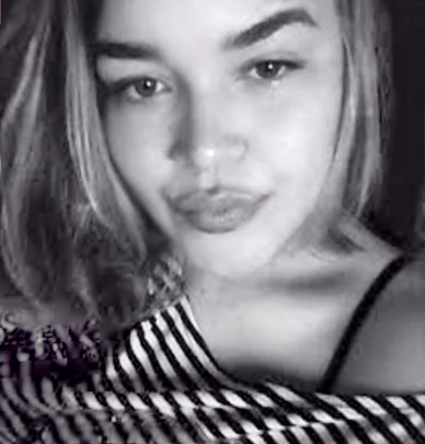 Date this gorgeous Brazil girl Vanessa from São Paulo BR9685