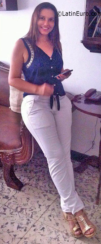 Date this hot Sweden girl Diana from  CO19077