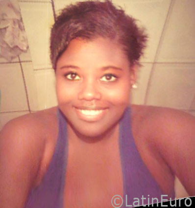 Date this hard body Brazil girl Gleice from Salvador BR9708