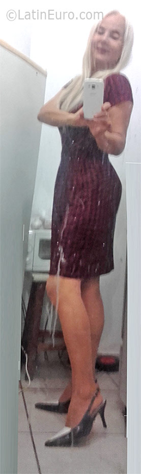 Date this tall Brazil girl Maria from Rio De Janeiro BR9717