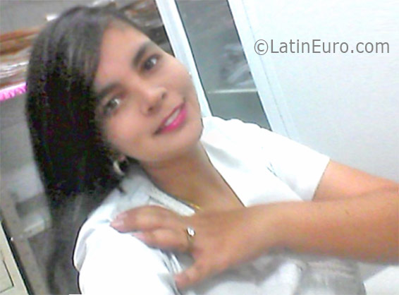 Date this gorgeous Colombia girl Angelica dayana from Cucuta CO19144