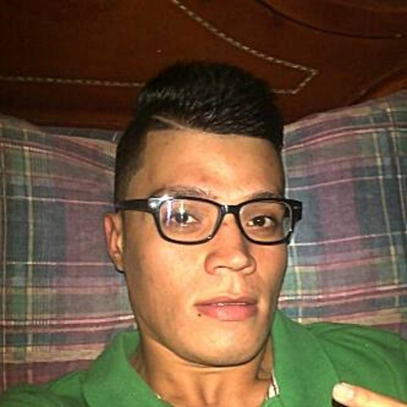 Date this sensual Colombia man YONATAN from Medellin CO19177