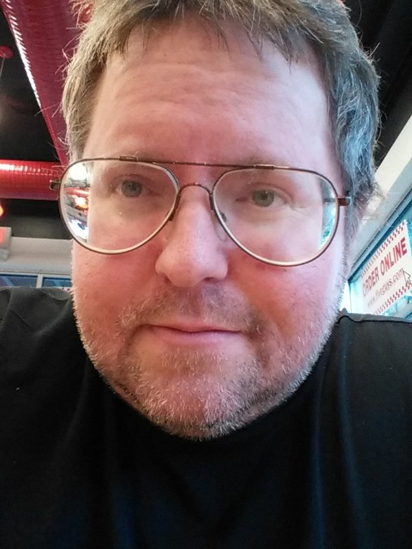 Date this funny United States man LOYAL from Fredericksburg US17533