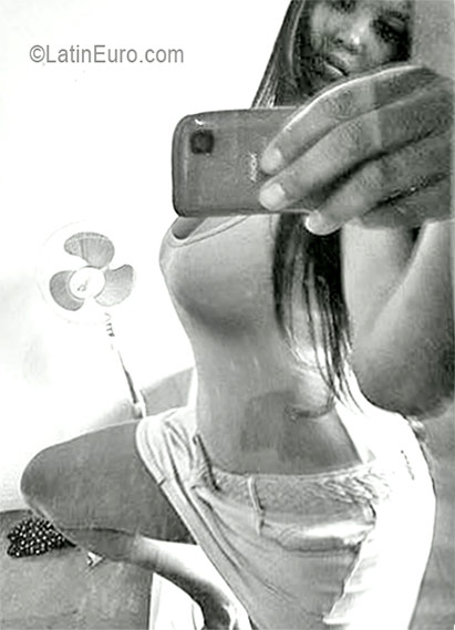 Date this good-looking Brazil girl Edalcimar from Contagem BR9756