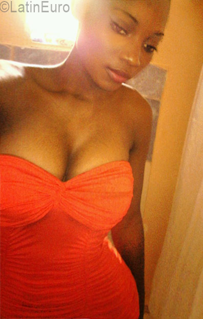 Date this sensual Dominican Republic girl Jenny from bavaro DO26437