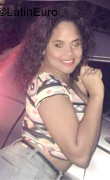Date this lovely Dominican Republic girl Dahiania from Salcedo DO26628