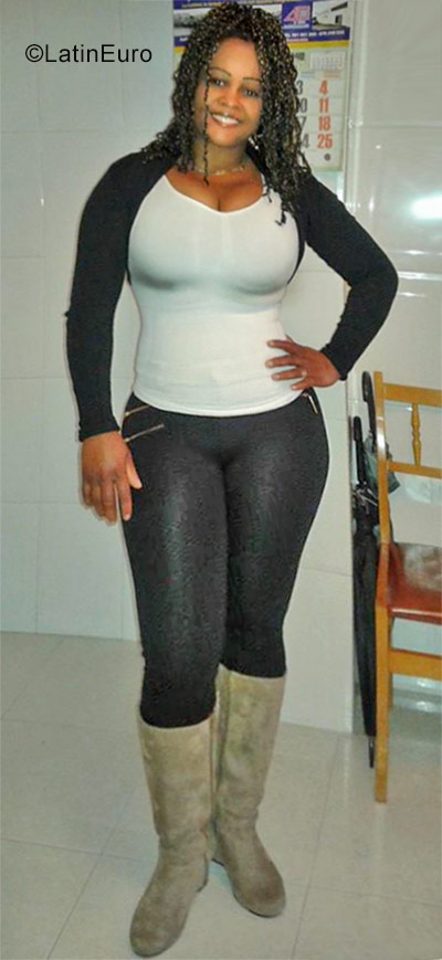 Date this hard body Spain girl Martina from Sabadell ES350