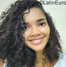 Date this happy Brazil girl Odara from Recife BR9807