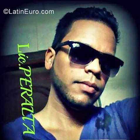 Date this beautiful Dominican Republic man EDINSON from Santiago DO26812