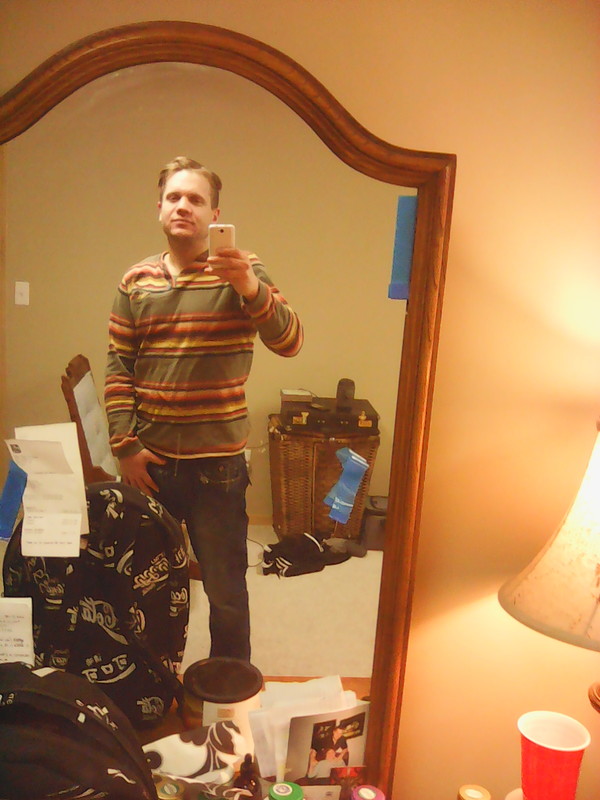 Date this hard body Canada man 1990canadabro from Ssskatoon CA723