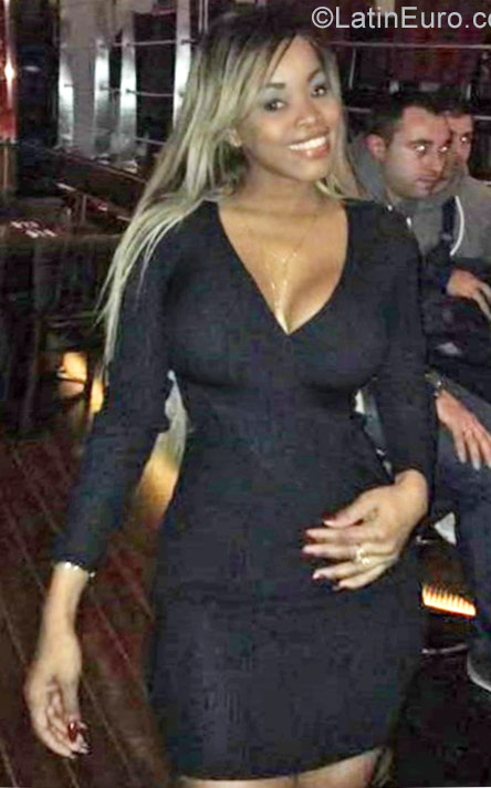 Date this passionate Spain girl Margot from Barcelona ES353