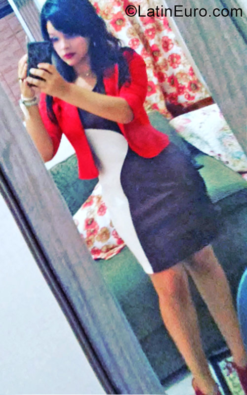 Date this sensual Brazil girl Tanya from Rio De Janeiro BR9870
