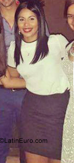 Date this lovely Dominican Republic girl Chantal from Santo Domingo DO27239