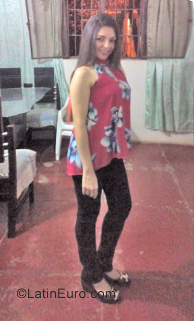 Date this delightful Colombia girl Geraldine32 from Cucuta CO20080
