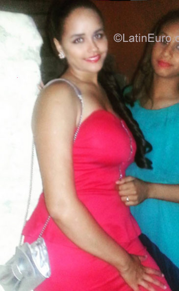 Date this cute Dominican Republic girl Nathalie from Santo Domingo DO27301
