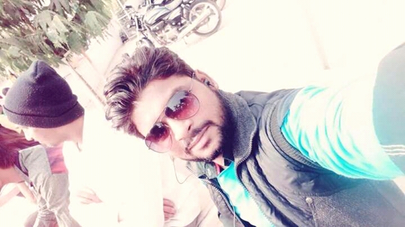 Date this exotic India man Smeer370 from Bhind IN326