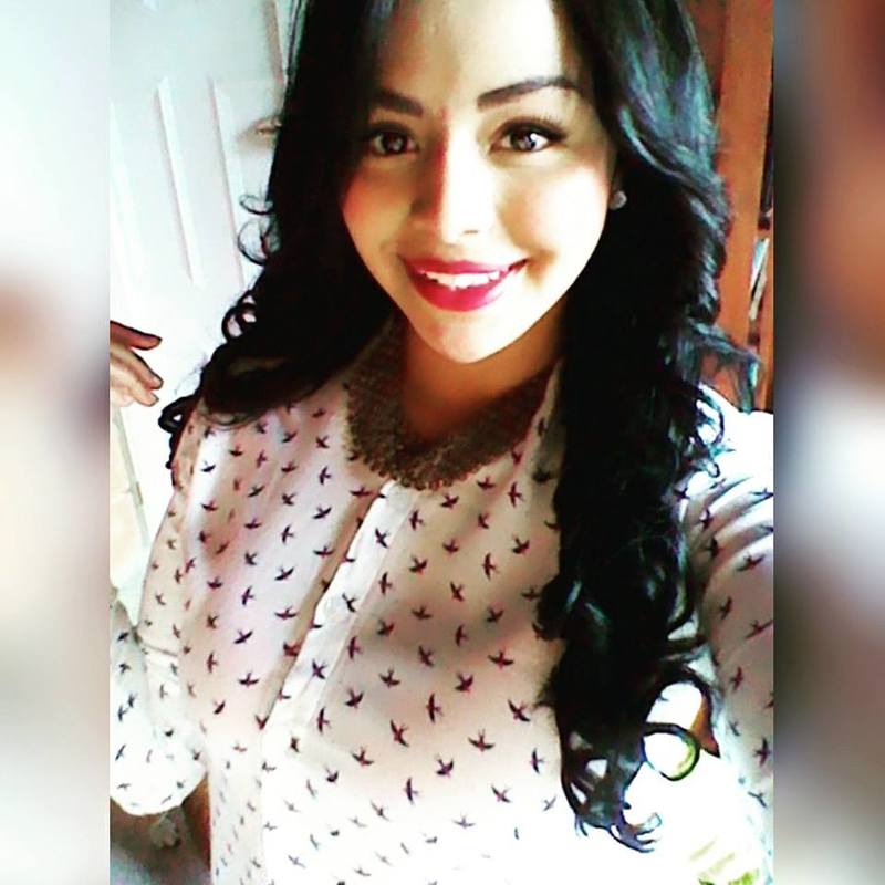 Date this happy Colombia girl Estefanya from Cali CO23135