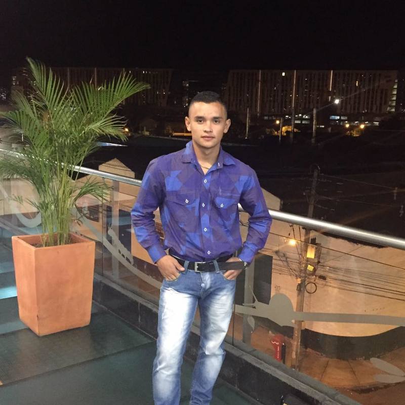 Date this pretty Colombia man Steven Fernande from Bogota CO20894