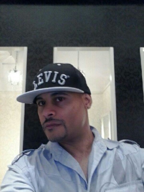 Date this happy United States man Justin from Bronx US18013