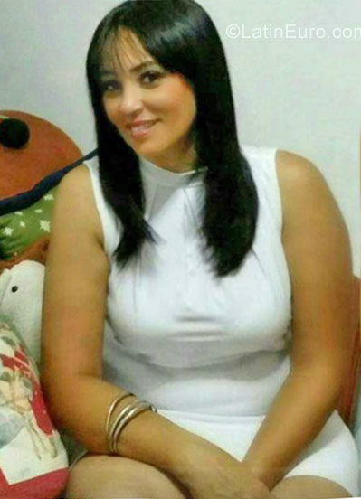 Date this fun Colombia girl Elenitia from Barranquilla CO20953