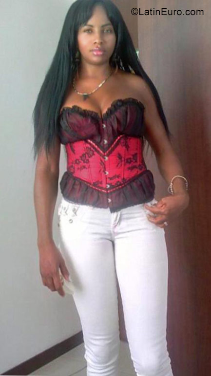Date this young Colombia girl Janelli from Palmira CO20988