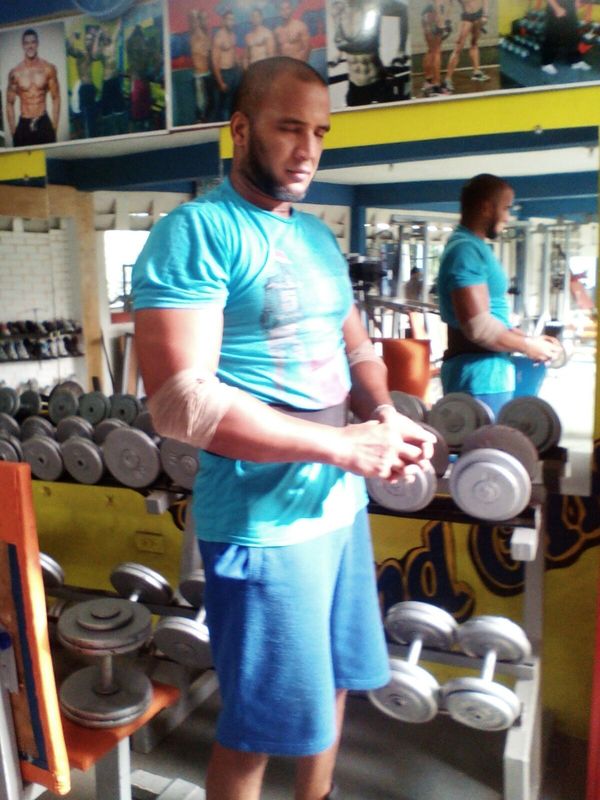 Date this funny Dominican Republic man Leonardo from Santiago DO28302