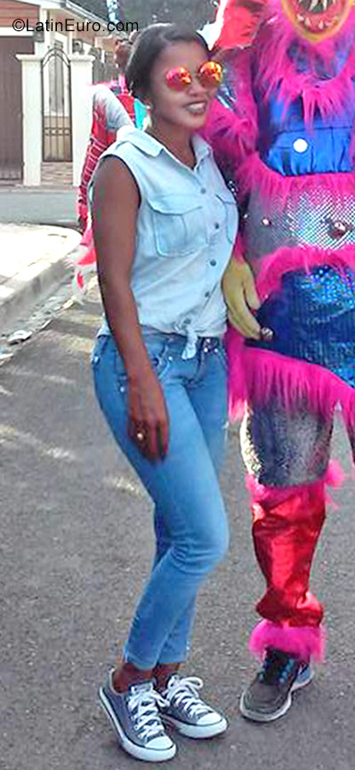 Date this nice looking Dominican Republic girl Belkis from Santiago DO28505