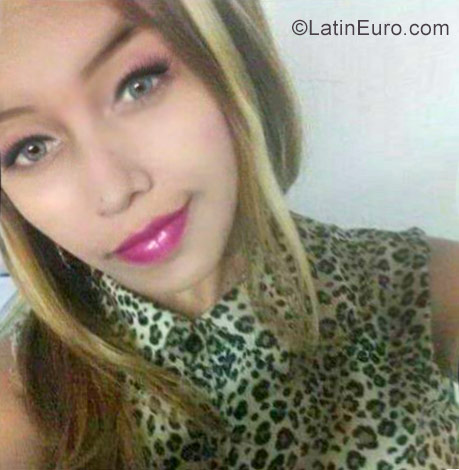 Date this tall Colombia girl YULIETH from Barranquilla CO21559