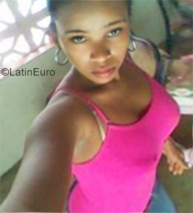 Date this delightful Dominican Republic girl Ive from Bonao DO28853