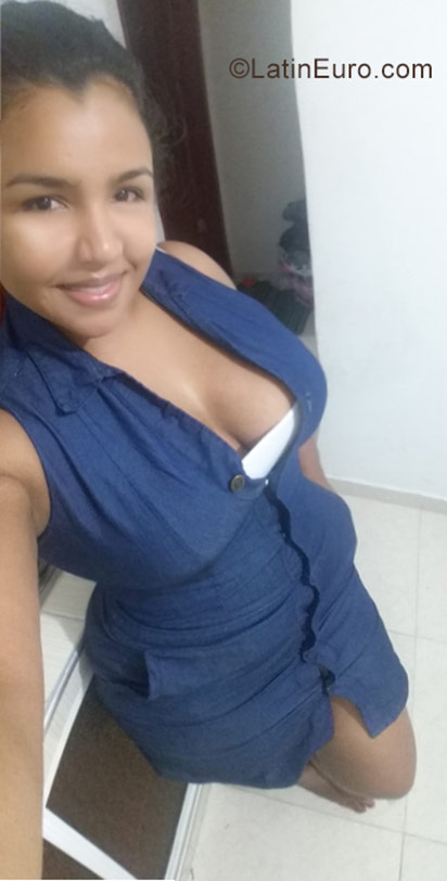 Date this lovely Colombia girl Nered from Barranquilla CO21588