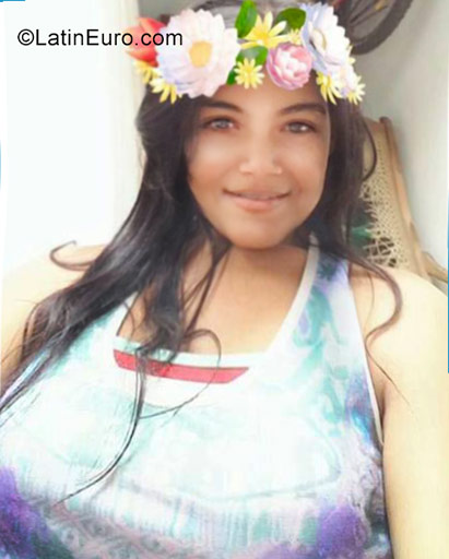 Date this young Colombia girl Sofia from Barranquilla CO21642