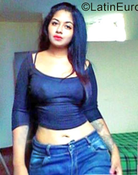 Date this funny Colombia girl Linda from Cartagena CO25736