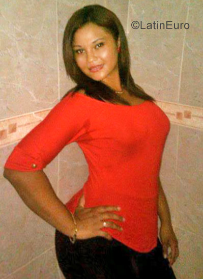 Date this delightful Dominican Republic girl Jomary from Higuey DO29602